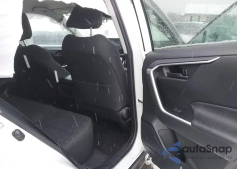 2021 Toyota Rav4 Le z USA, uszkodzony, nr VIN 2T3F1RFV4MW196251